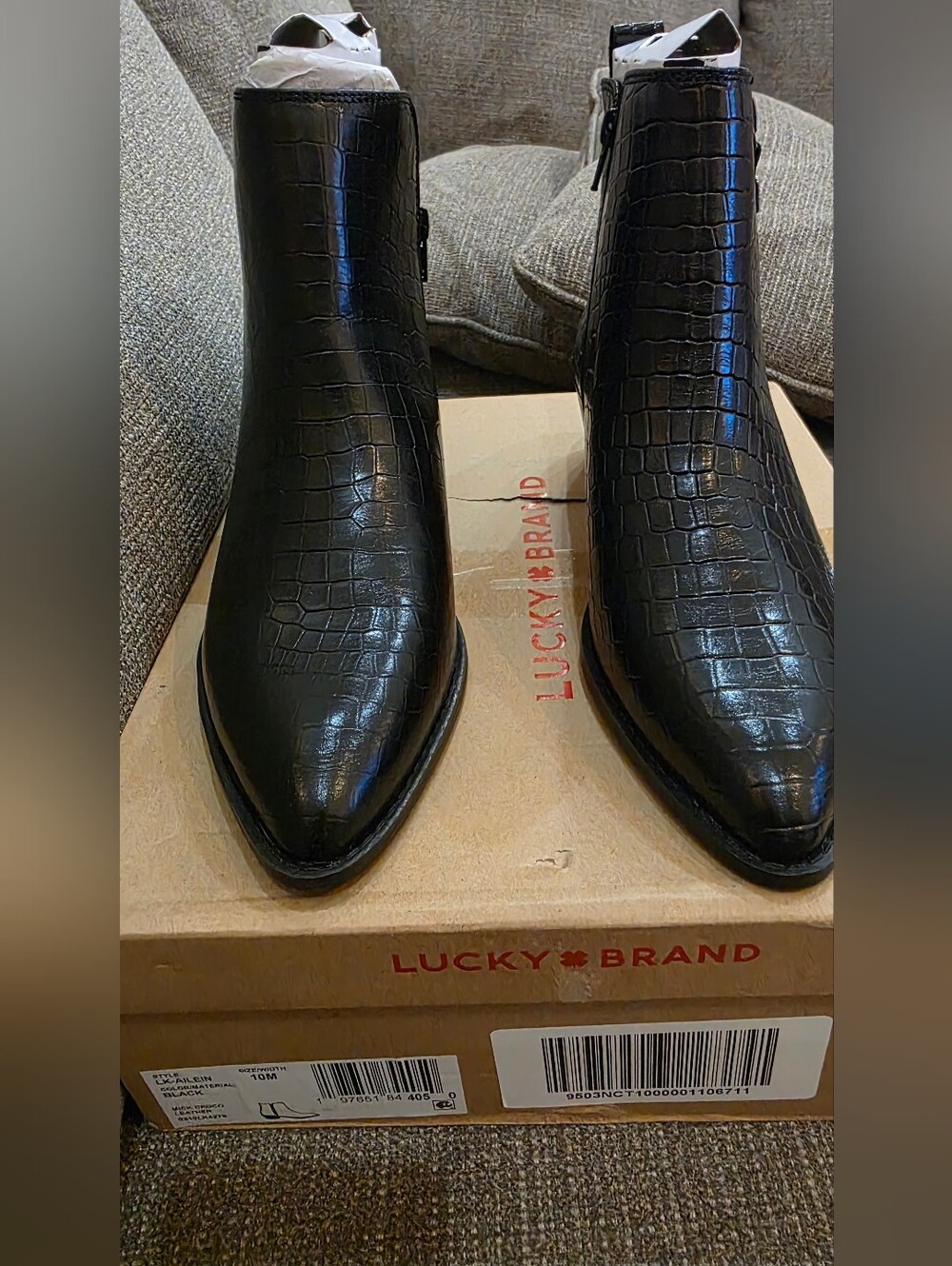 Lucky Brand Women's Ailein Pointed Toe Ankle Booties